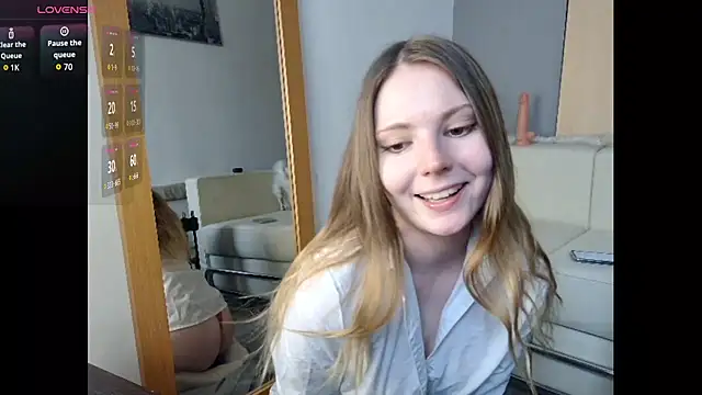 Snapshot of Frosty_Princess chatting on March 2026 01:27:01 PM Frosty Princess online show from March 2026 01:27:01 PM