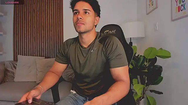 liam collins21 online show from October 2025 11:51:02 AM