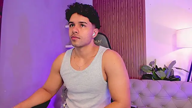 liam collins21 online show from December 2025 11:47:01 AM