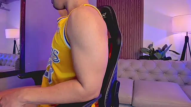 liam collins21 online show from December 2025 11:49:02 AM