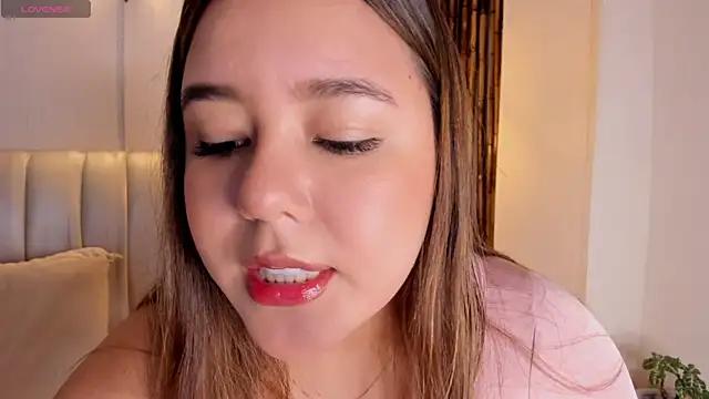 Snapshot of Aria_Reid chatting on February 2025 12:22:01 PM Aria Reid online show from February 2025 12:22:01 PM