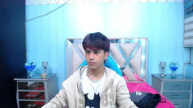 alex 477 online show from September 2025 11:35:02 AM