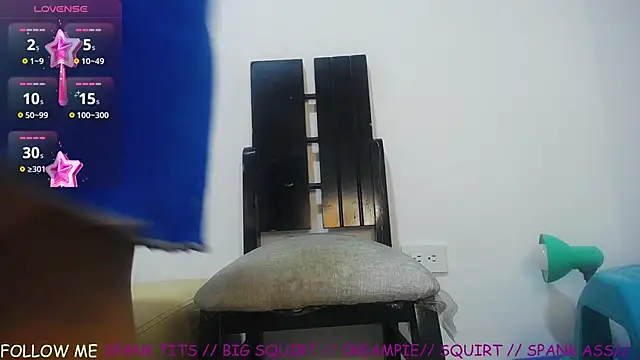 vegalaura   online show from June 2026 11:49:01 PM