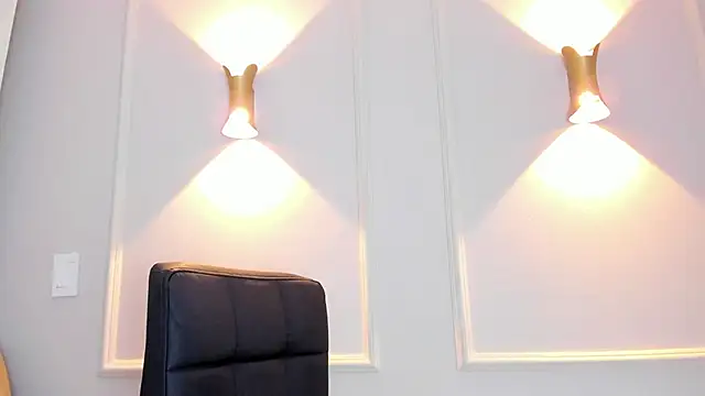 Lia walton online show from February 2025 05:52:02 PM