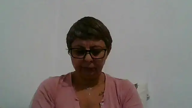 roseblak42 online show from November 2025 03:32:02 PM