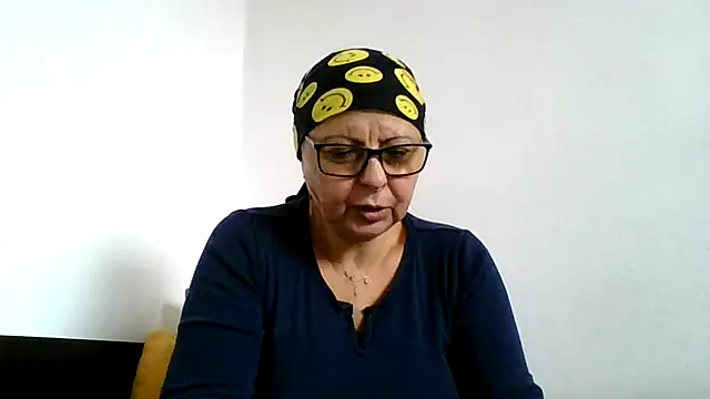 roseblak42 online show from November 2025 09:42:01 AM