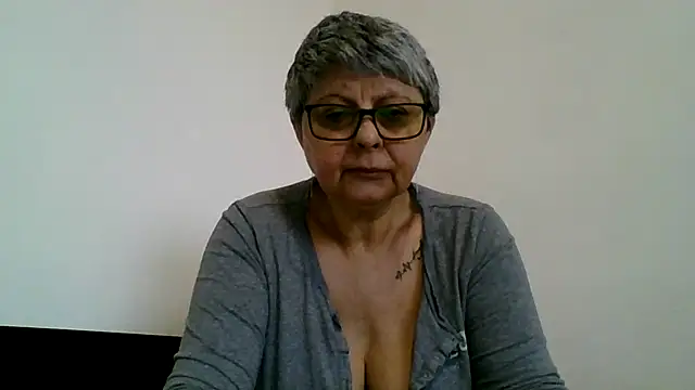 Snapshot of roseblak42 chatting on March 2026 07:30:02 AM roseblak42 online show from March 2026 07:30:02 AM