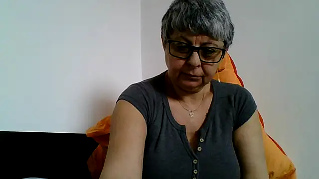 Snapshot of roseblak42 chatting on March 2026 10:48:01 AM roseblak42 online show from March 2026 10:48:01 AM