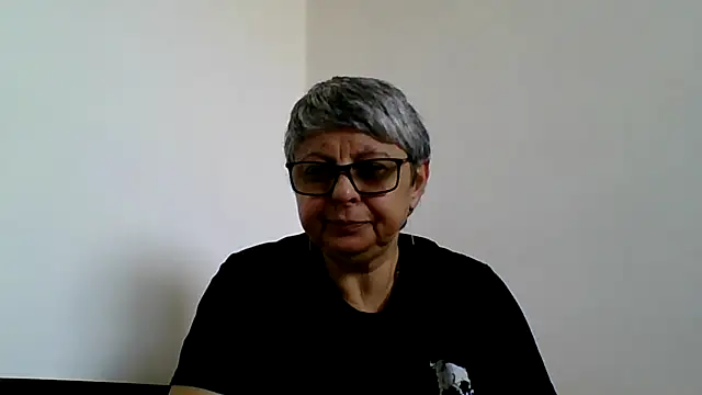 Snapshot of roseblak42 chatting on April 2026 01:52:02 PM roseblak42 online show from April 2026 01:52:02 PM