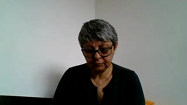 Snapshot of roseblak42 chatting on April 2026 09:18:01 AM roseblak42 online show from April 2026 09:18:01 AM