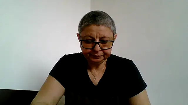 Snapshot of roseblak42 chatting on April 2026 09:36:02 AM roseblak42 online show from April 2026 09:36:02 AM