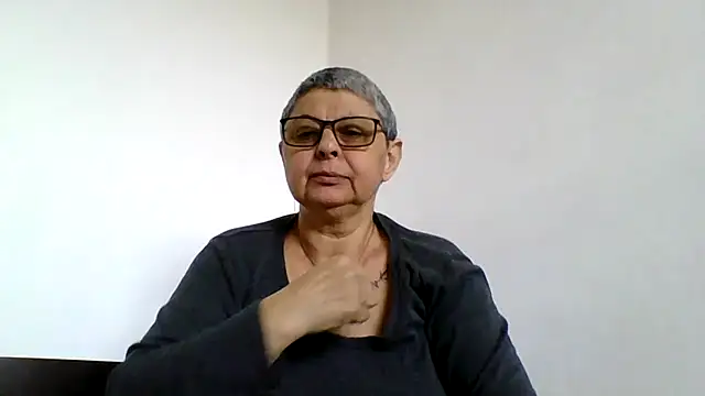 Snapshot of roseblak42 chatting on May 2026 11:49:01 AM roseblak42 online show from May 2026 11:49:01 AM