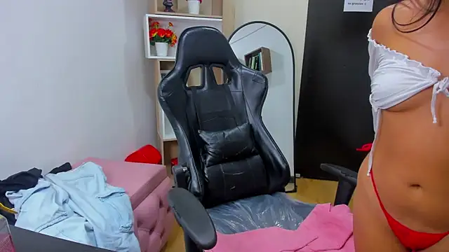 Snapshot of Catalina_naugthy chatting on December 2024 07:25:02 PM Catalina naugthy online show from December 2024 07:25:02 PM