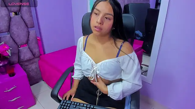 Snapshot of Catalina_naugthy chatting on March 2025 03:44:02 AM Catalina naugthy online show from March 2025 03:44:02 AM