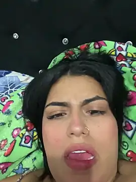 Snapshot of kiana_cream chatting on February 2025 04:10:02 AM kiana cream online show from February 2025 04:10:02 AM