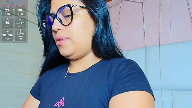 Snapshot of kiana_cream chatting on March 2025 12:34:01 PM kiana cream online show from March 2025 12:34:01 PM