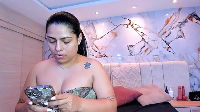 kiana cream online show from June 2026 12:18:01 PM