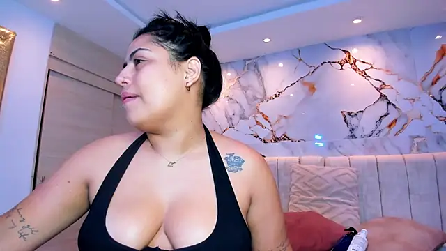 kiana cream online show from June 2026 11:34:01 AM