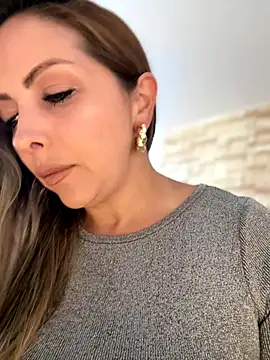  Abril-Office1 online show from September 2025 03:06:01 PM