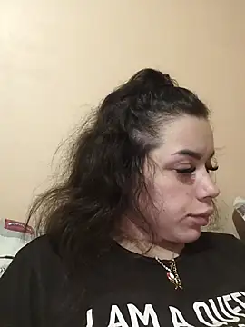 LovelyJulliette online show from February 2025 01:05:01 PM