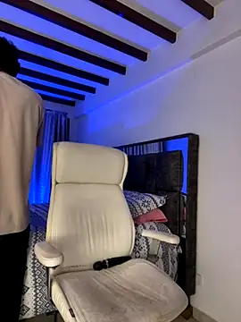 natashasweet online show from September 2025 11:30:02 PM