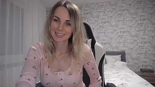 AlissonBia online show from November 2025 11:07:02 PM