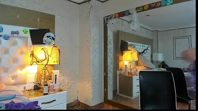 TaraaHot online show from October 2025 10:33:02 PM