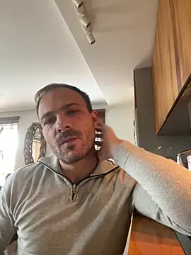 Adventurehotman online show from October 2025 12:38:02 PM