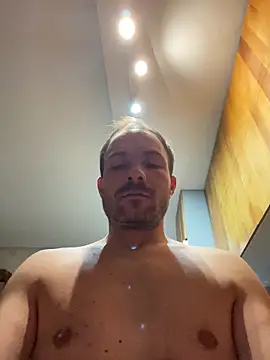 Adventurehotman online show from May 2026 10:07:01 PM