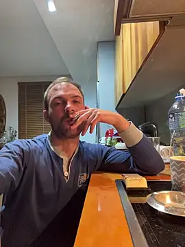 Adventurehotman online show from May 2026 09:44:02 PM