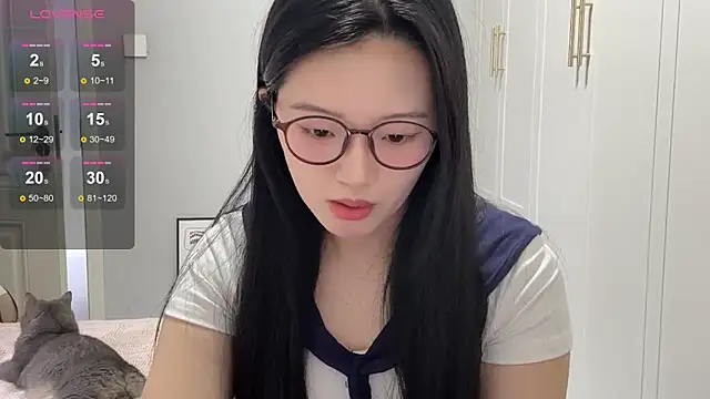 Snapshot of rose-u chatting on October 2025 02:31:02 AM rose-u online show from October 2025 02:31:02 AM