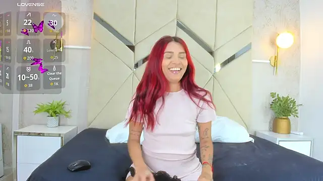 LiaVelez online show from June 2026 01:45:01 PM