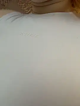 Snapshot of AmmyHot chatting on November 2025 04:13:02 AM AmmyHot online show from November 2025 04:13:02 AM