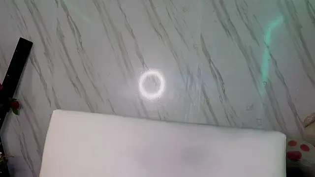 Snapshot of jeimy_garcia chatting on October 2025 12:05:02 PM jeimy garcia online show from October 2025 12:05:02 PM