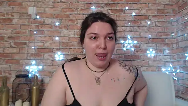 Amelia Kiss  online show from January 2025 06:54:01 AM