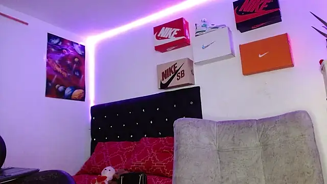 Snapshot of king__Black chatting on December 2024 05:42:02 AM king Black online show from December 2024 05:42:02 AM