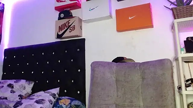 Snapshot of king__Black chatting on February 2025 12:27:02 AM king Black online show from February 2025 12:27:02 AM