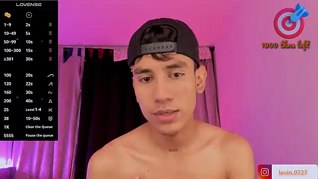 Snapshot of Levin_Hikaru chatting on March 2026 11:55:02 PM Levin Hikaru online show from March 2026 11:55:02 PM