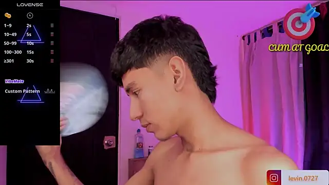 Snapshot of Levin_Hikaru chatting on March 2026 11:20:02 PM Levin Hikaru online show from March 2026 11:20:02 PM