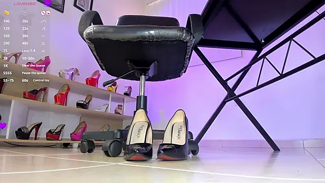 violettastrada online show from February 2025 11:13:02 PM