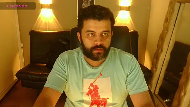 Snapshot of Santi_Ruiz2 chatting on March 2025 11:34:02 PM Santi Ruiz2 online show from March 2025 11:34:02 PM