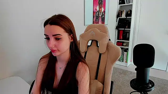 Snapshot of __SilviaAbby__ chatting on March 2025 08:56:02 AM SilviaAbby online show from March 2025 08:56:02 AM