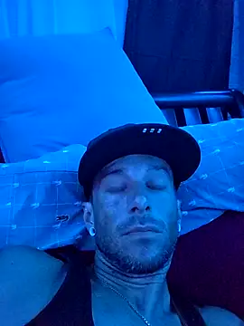 Twin2222 online show from September 2025 02:46:01 AM