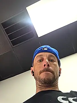 Twin2222 online show from January 2026 04:54:02 PM