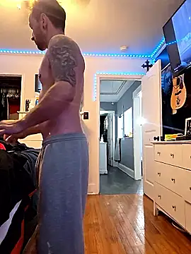 Twin2222 online show from February 2026 02:04:02 AM