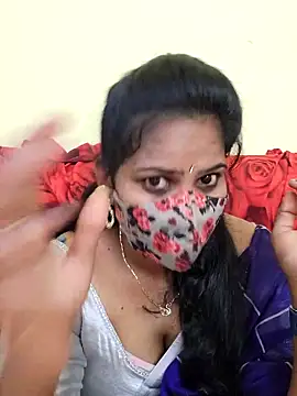 Snapshot of melina214 chatting on April 2026 05:58:02 AM melina214 online show from April 2026 05:58:02 AM