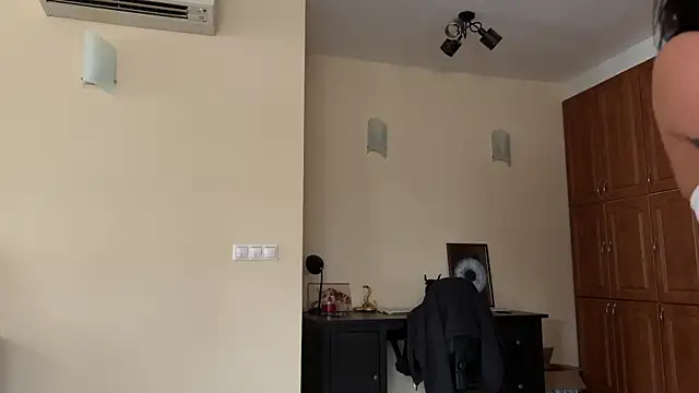 Missy baby online show from June 2026 04:53:01 PM
