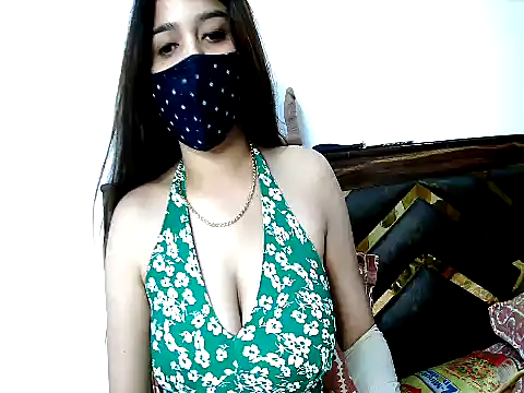 Gloie4u online show from April 2026 06:58:02 PM