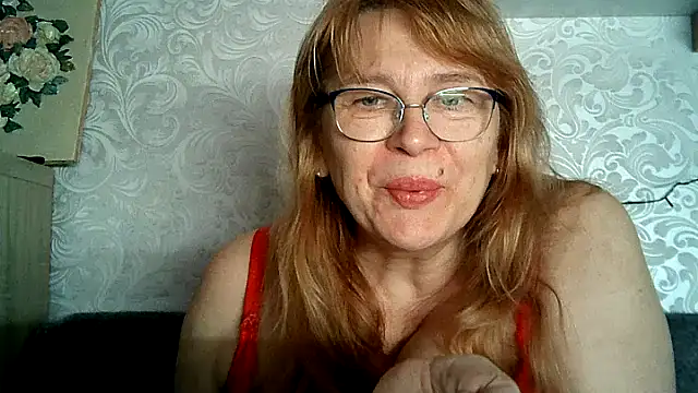 Snapshot of Aline_LoveFlowers chatting on January 2025 10:12:02 PM Aline LoveFlowers online show from January 2025 10:12:02 PM