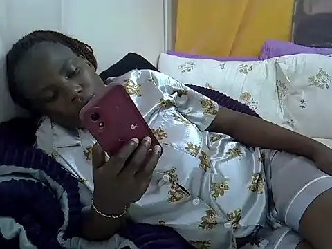 Sweetreena online show from June 2026 03:51:02 PM